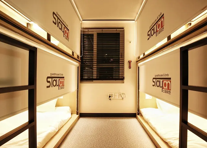 Hostel Stayan And