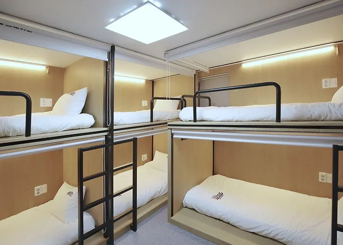Hostel Stayan And Busan