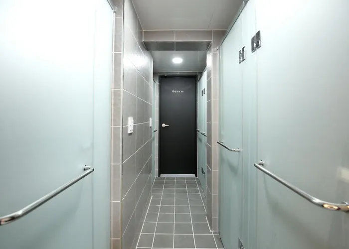 Hostel Stayan And